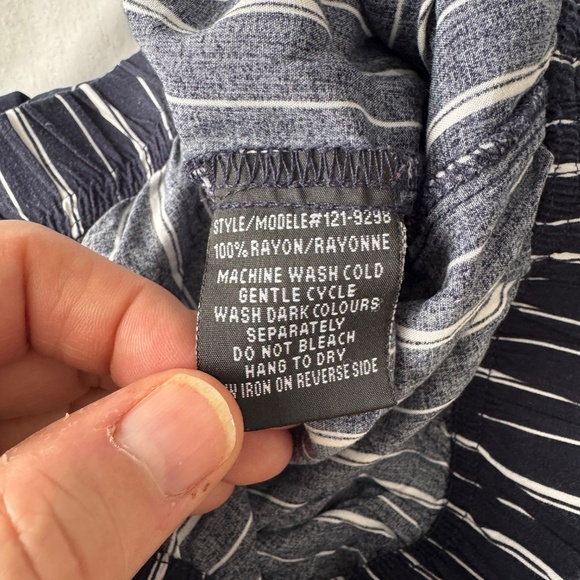 INC Women's M Nautical Stripe Boardwalk Capri Rayon Pants Wide Leg Lightweight - Picture 6 of 12